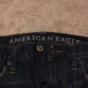American Eagle ripped knee jeans